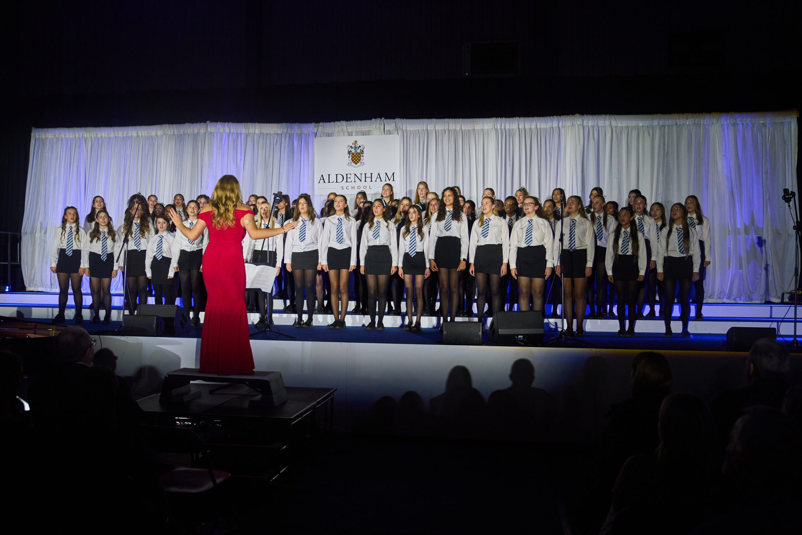 House_Music_2024_SJ_400